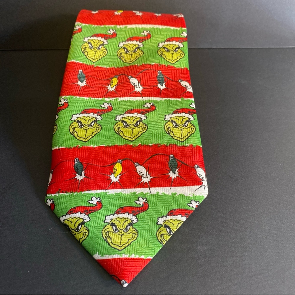 Dr‎ Suess The Grinch and Christmas light Mens Neck tie